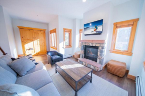 Expedition Station 8561 by SummitCove Lodging